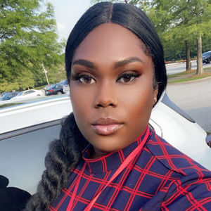 Meet your Posher, Chakia